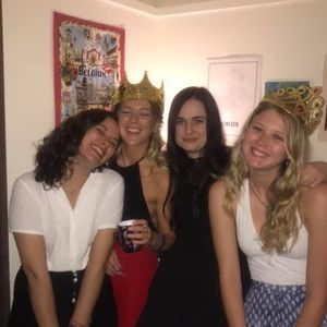 Meet your Posher, Carley